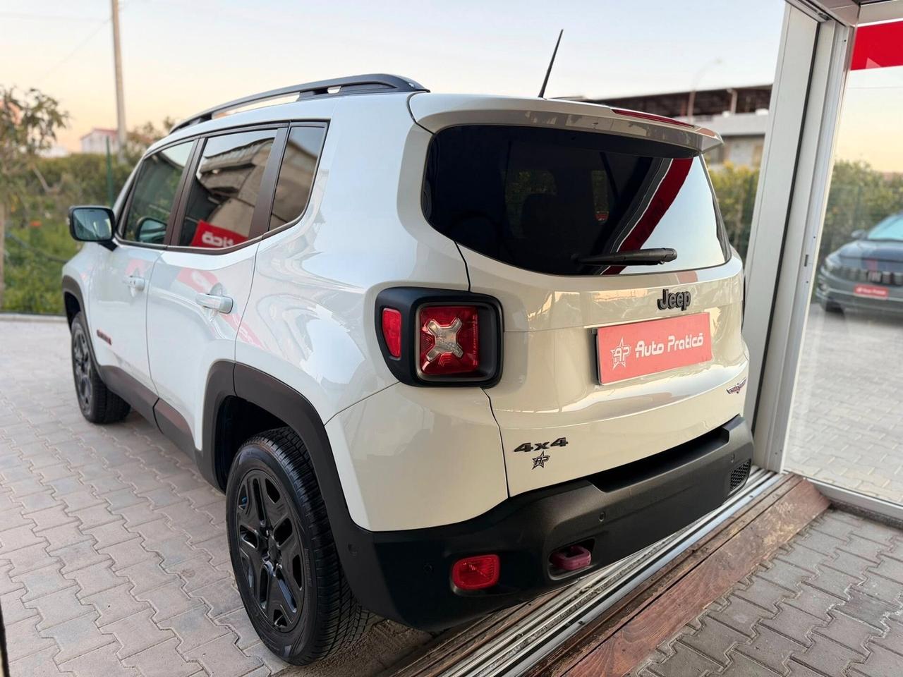 Jeep Renegade 2.0 mjt Trailhawk 4wd Aut 170cv