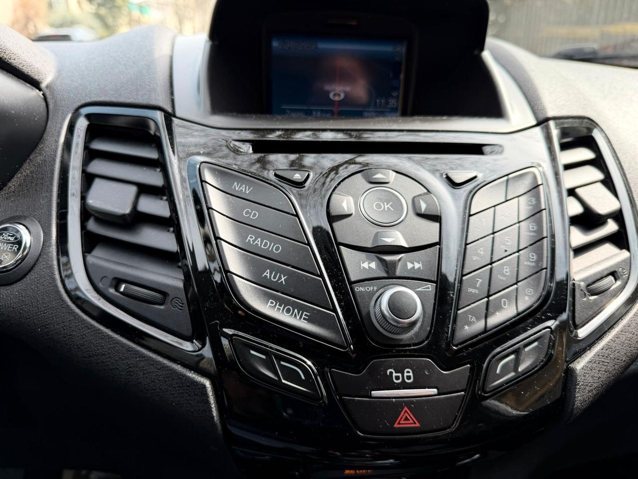 Ford Fiesta 1.5 TDCi 75CV 5 porte Titanium