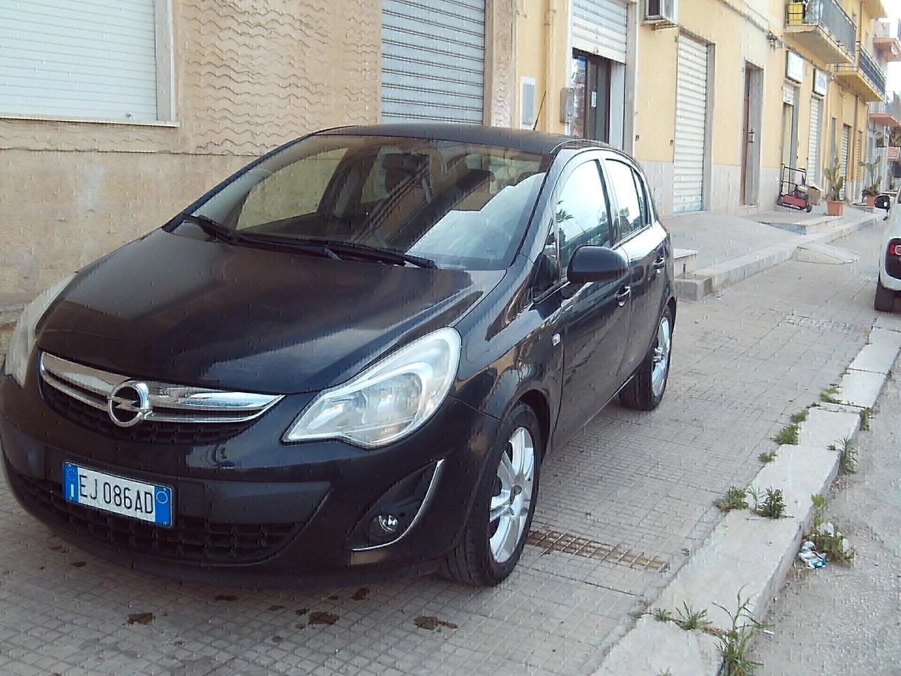 Opel Corsa 1.2 5 porte Elective