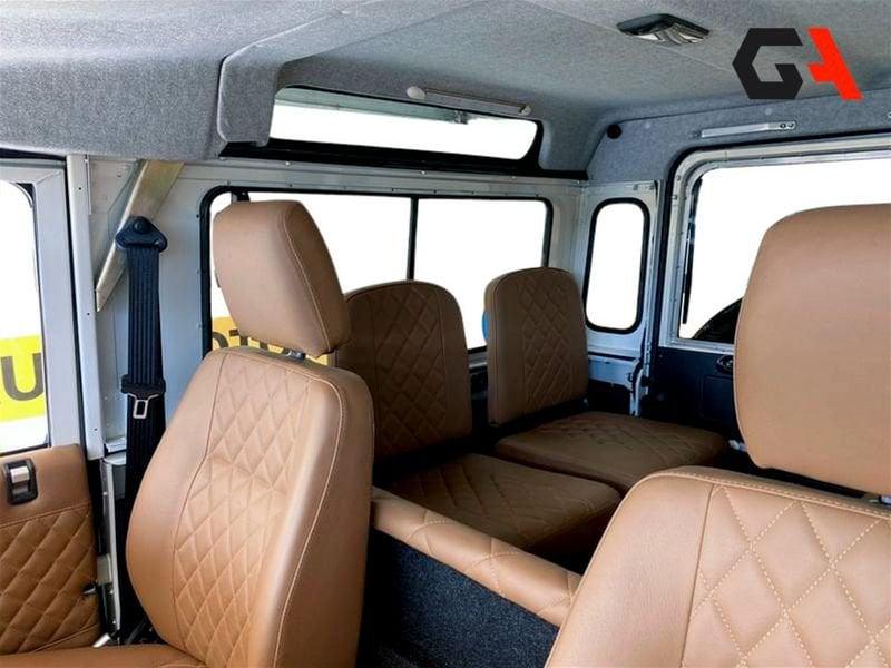 Land Rover Defender 90 2.0