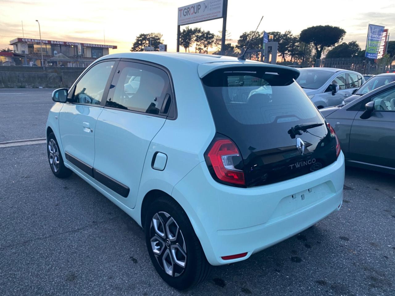 Renault Twingo SCe 65cv Zen -2300 ROTTAMAZIONE