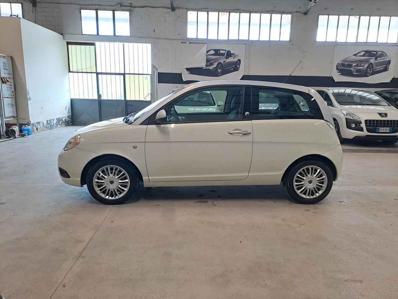 Lancia Ypsilon 1.4 Platino Ecochic GPL