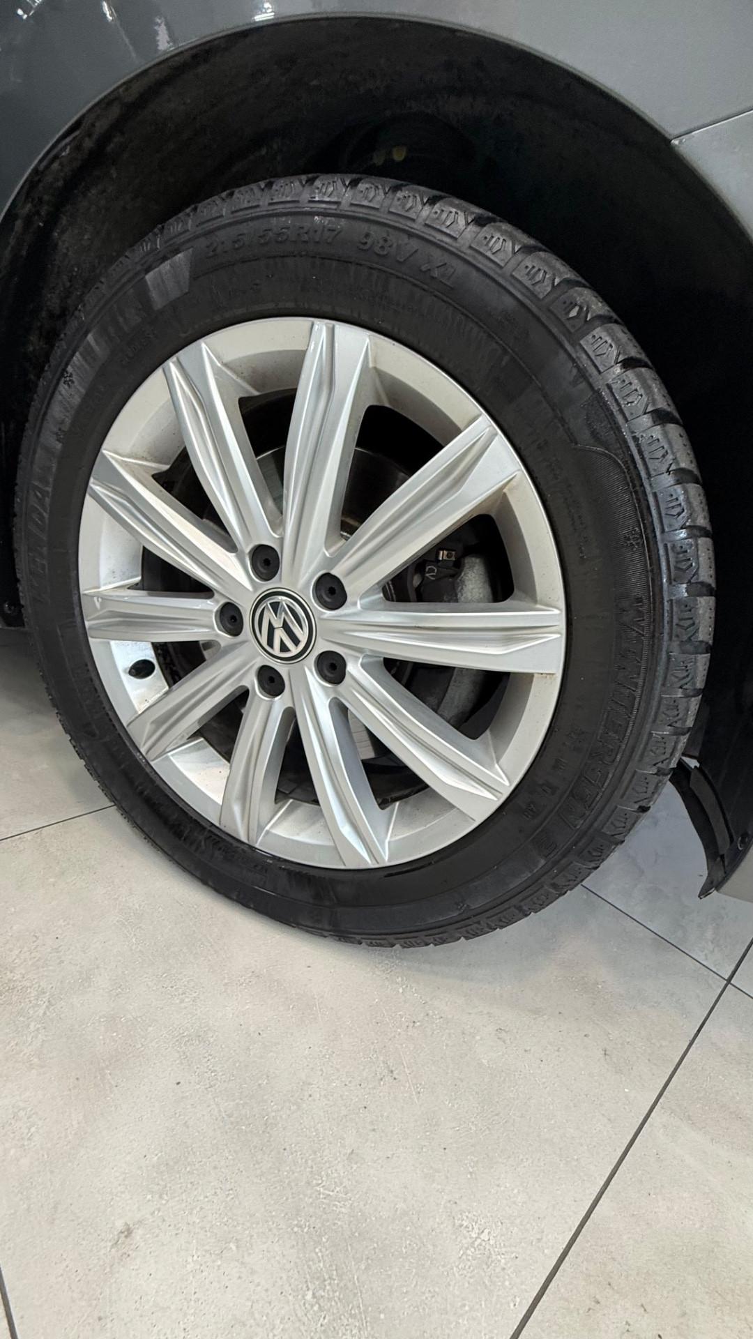 Volkswagen Touran 2.0 TDI 150 CV SCR DSG Executive BlueMotion Tech.
