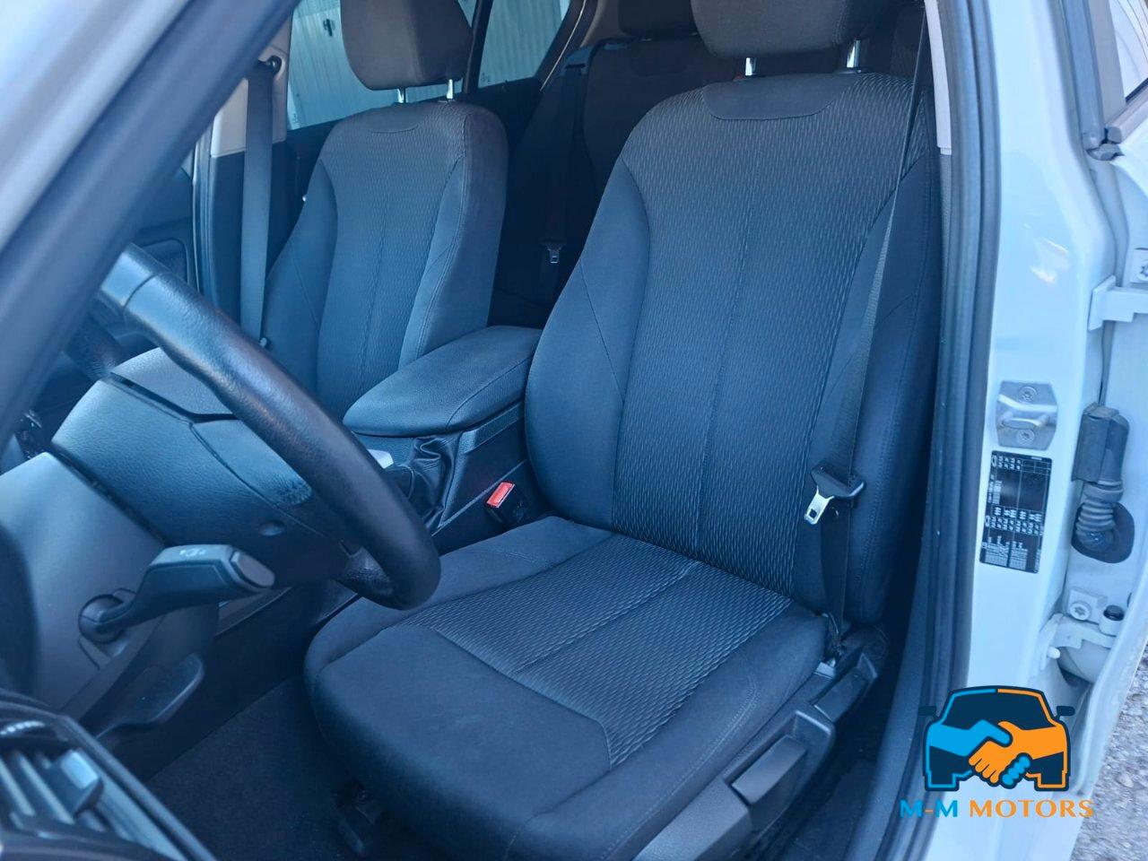 BMW 118 d Advantage 5p auto