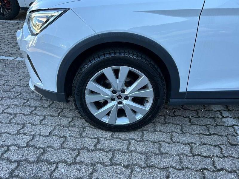SEAT Arona 1.0 ecotsi Xperience 110cv dsg FARO DX GUASTO