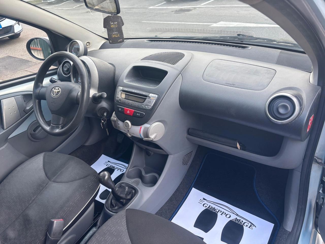 Toyota Aygo 1.0 12V VVT-i 5 porte Sol