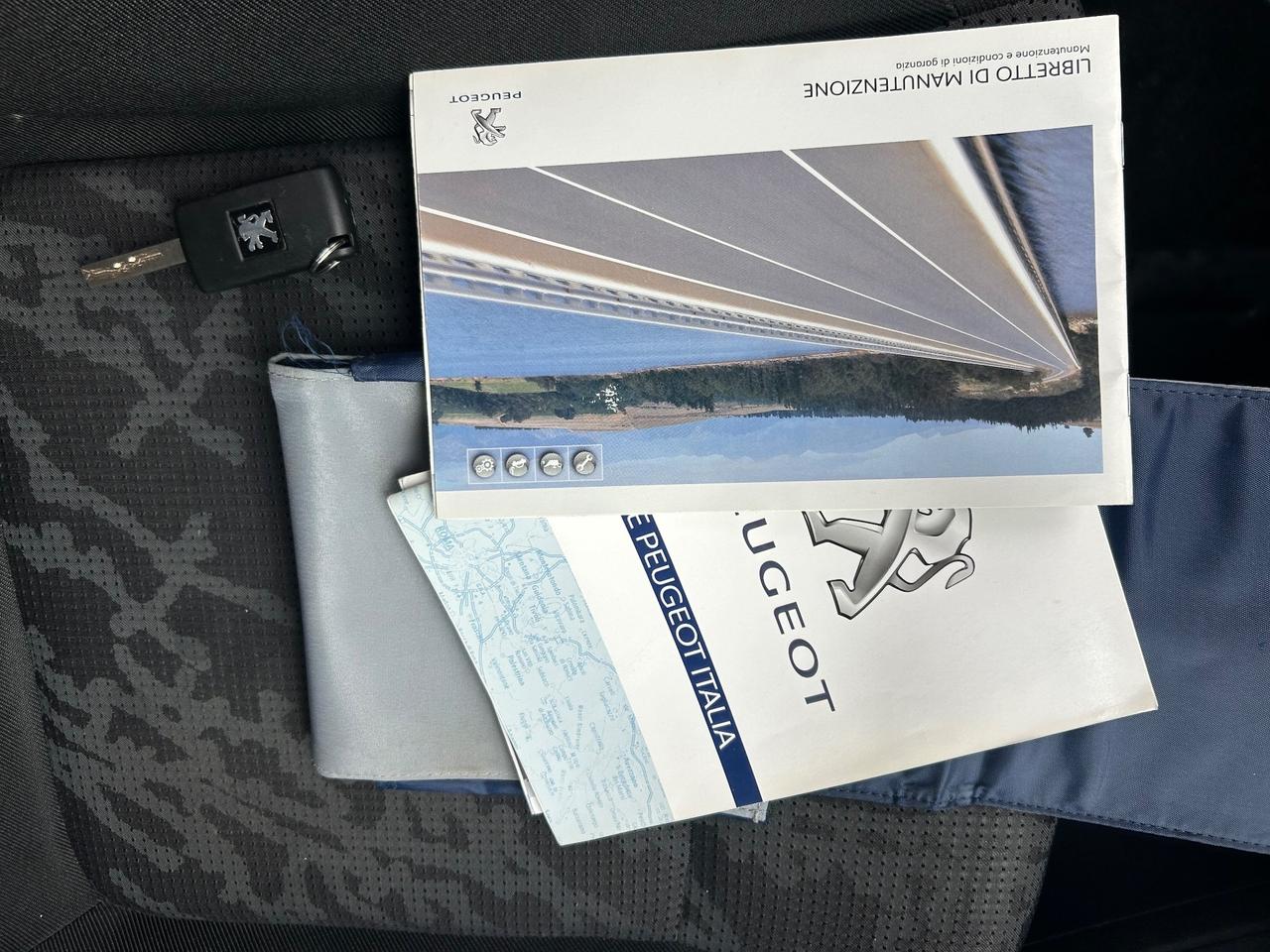 Peugeot 3008 2.0 HDi 163CV aut. Outdoor automatica gancio traino