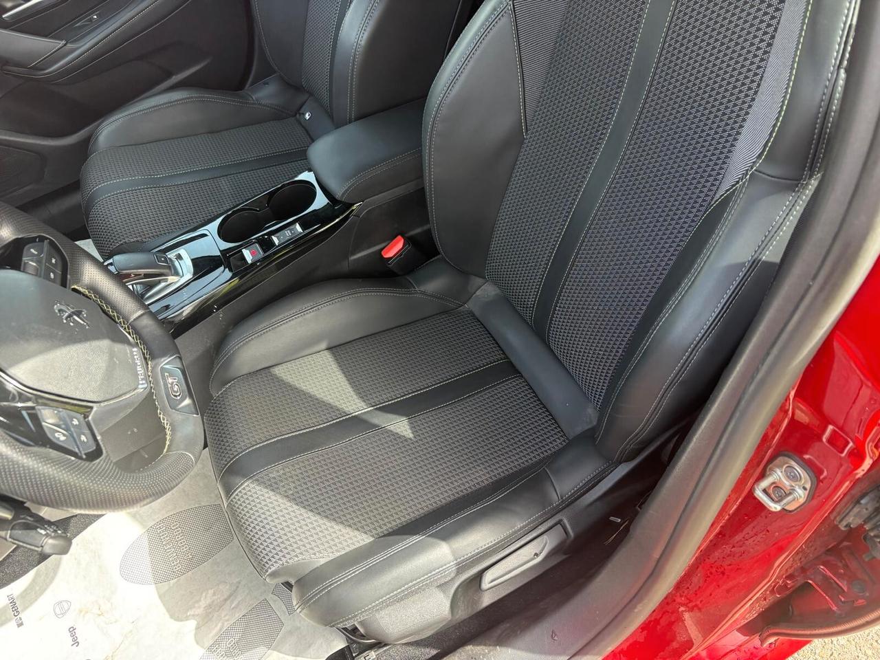 Peugeot 208 PureTech 100 Stop&Start 5 porte GT Line