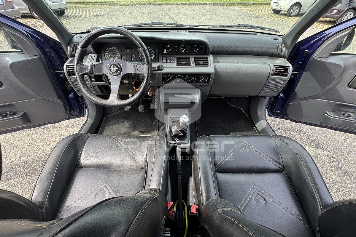 RENAULT Clio 1.8i 16V cat