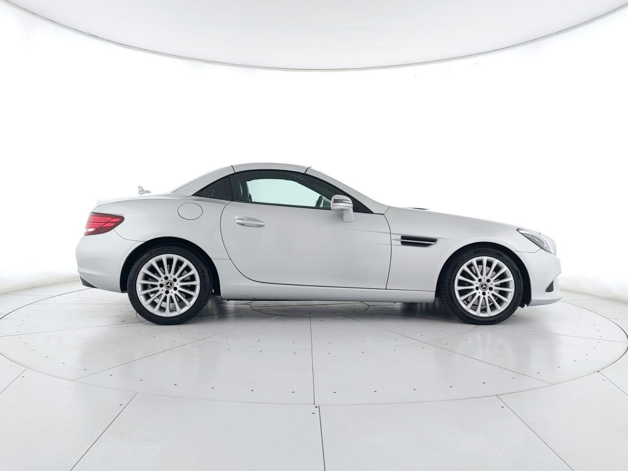 Mercedes-Benz SLC 200 Sport auto CAMERA+LED+C17"