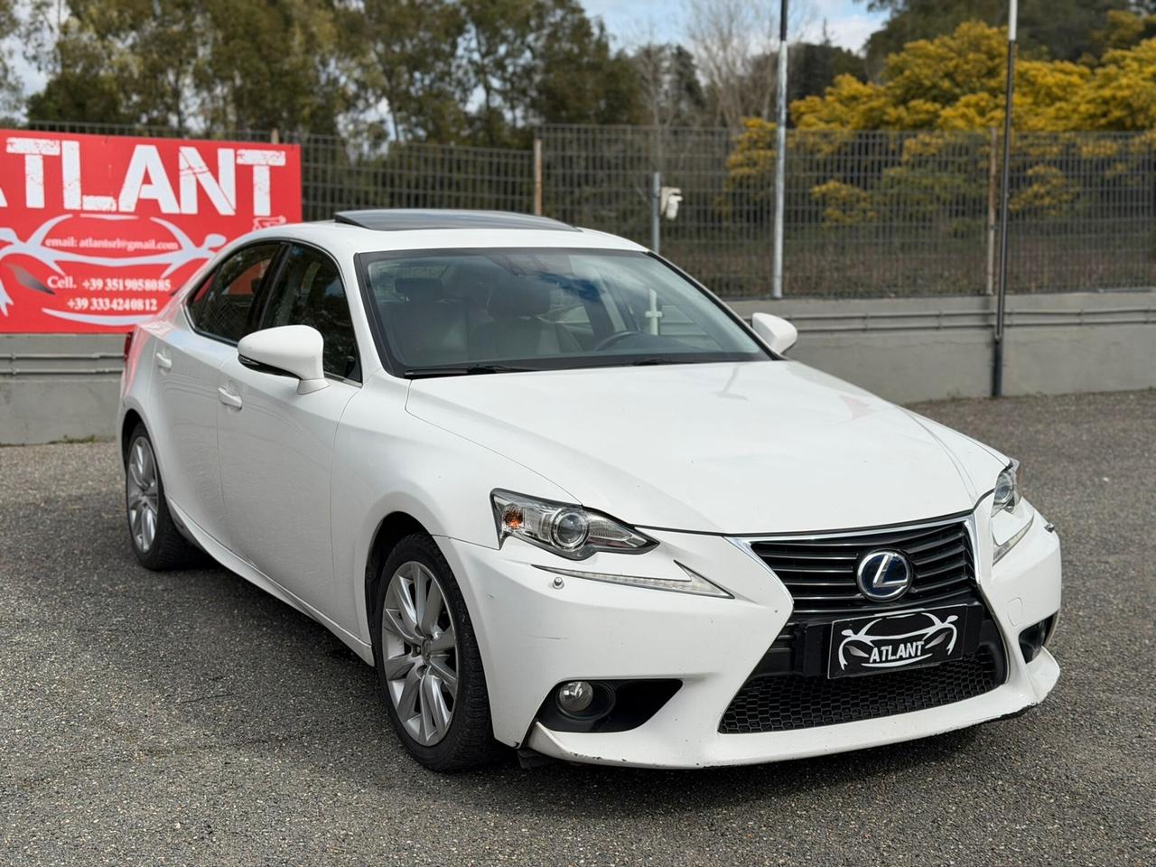 Lexus IS 300 Hybrid Luxury