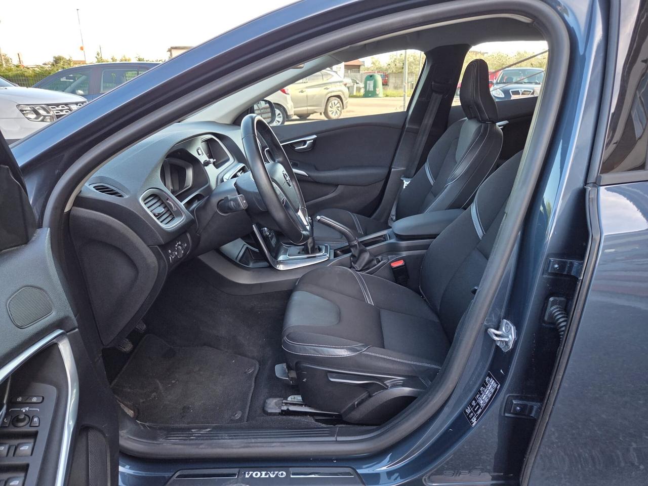 Volvo V40 D2 Momentum