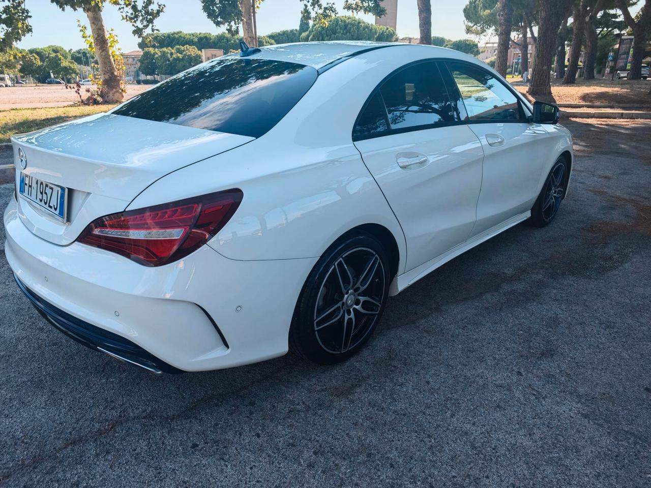 Mercedes-benz CLA 200 d Automatic Premium