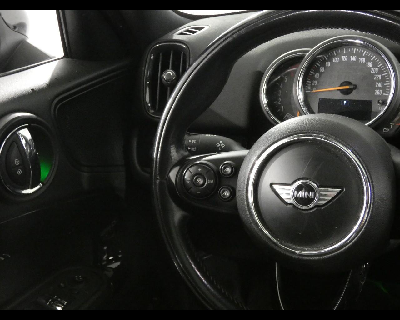 MINI Mini Countrym.(F60) - Mini 2.0 Cooper D Hype Countryman