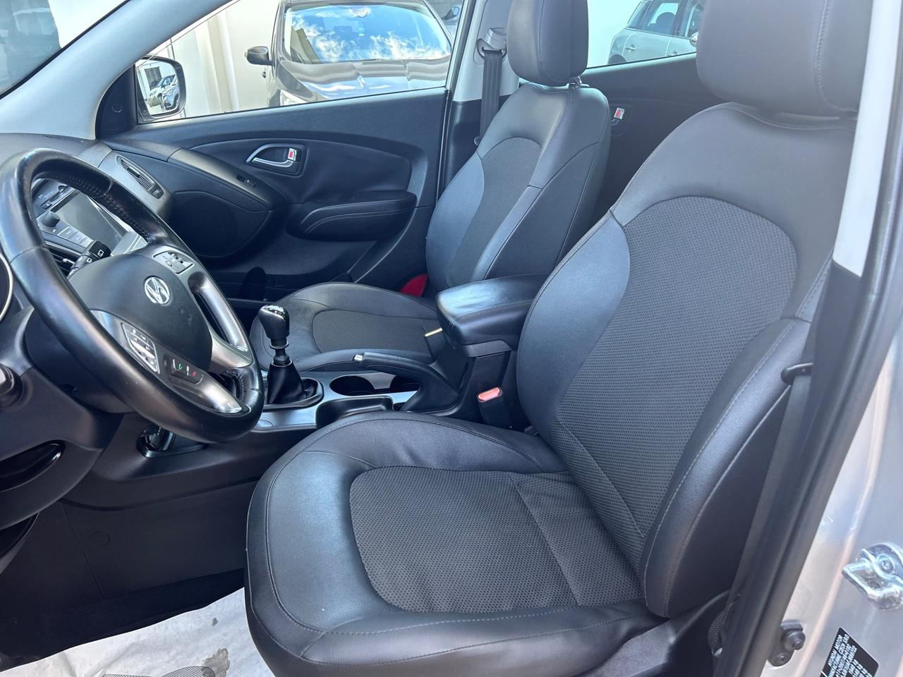 Hyundai iX35 1.7 CRDi 2WD Xpossible TETTO PANORAMICO APRIBILE