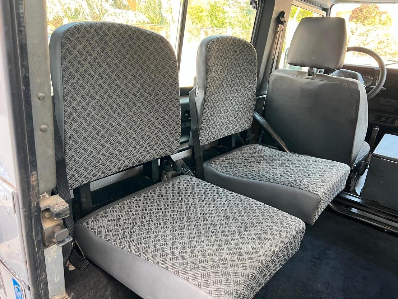 LAND ROVER DEFENDER 90 2.5 Td5 STATION WEGON E 6 posti