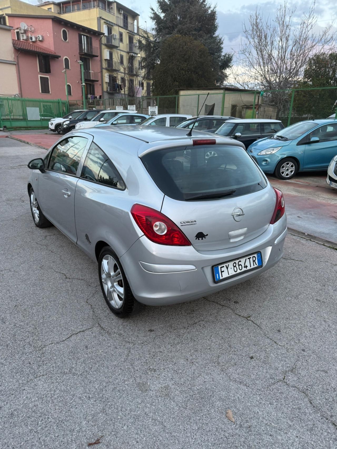 Opel Corsa 1.0 12V 3 porte Club