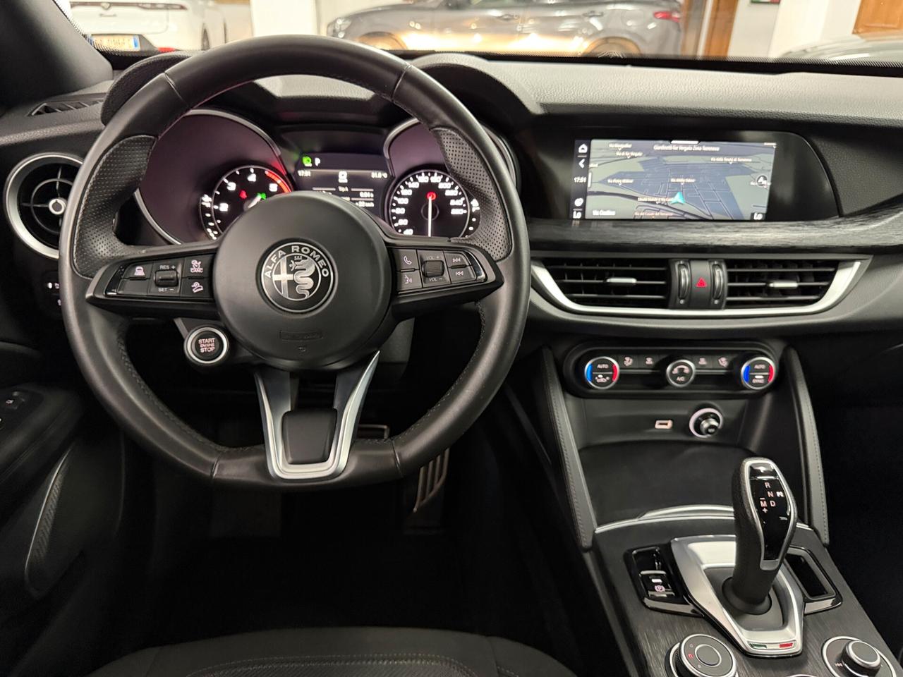 Alfa Romeo Stelvio 2.2 TD 160 CV SUPER BUSINESS NAVI RETROCAMERA SENSORI ANTERIORI E POSTERIORI PERFETTA UNIPRO'