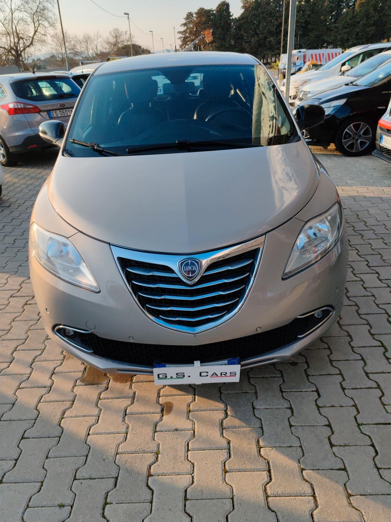 Lancia Ypsilon 1.2 BENZINA GPL