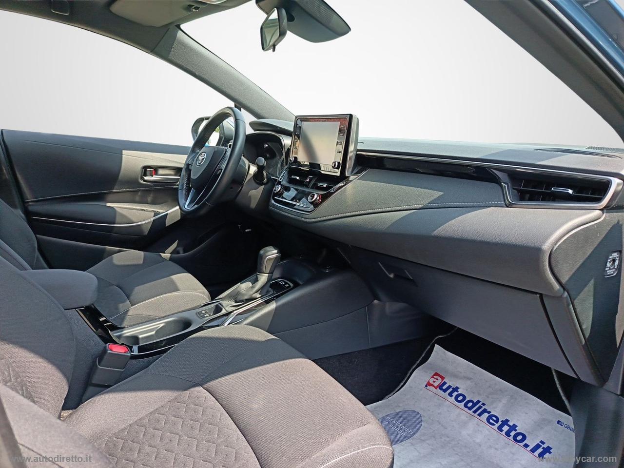 TOYOTA Corolla TS 1.8 Hybrid Business