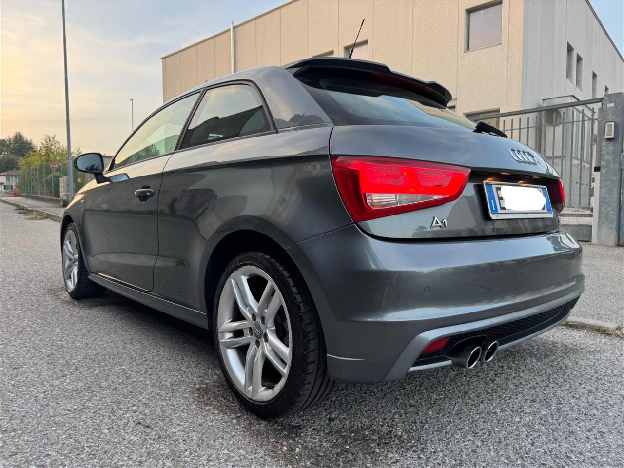 Audi A1 1.4 TFSI S tronic S-LINE Neopatentati Tagliandata