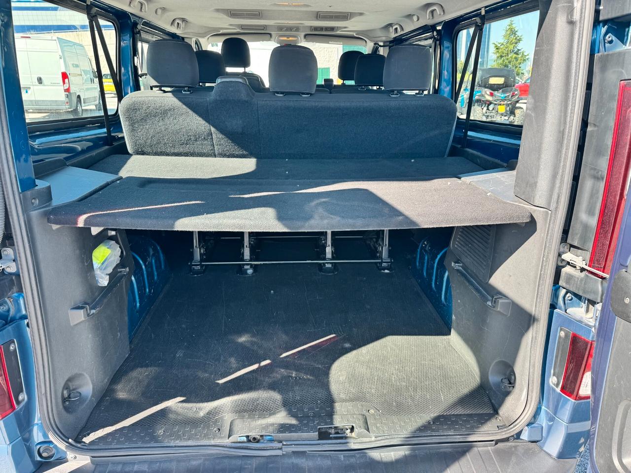 Opel Vivaro 1.6 dci 125CV 9 POSTI PASSO LUNGO