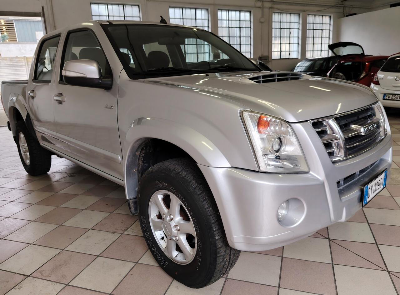 Isuzu D-Max 3.0 TD cat Space Cab 4WD Pick-up L EU4