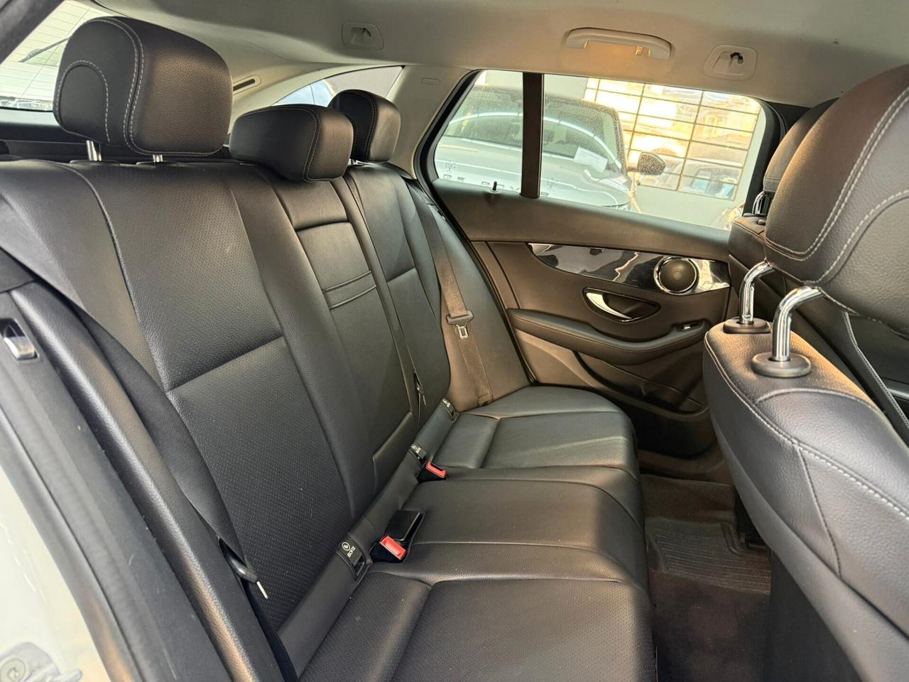 Mercedes-Benz C 220 D 170CV 5p. - Diesel