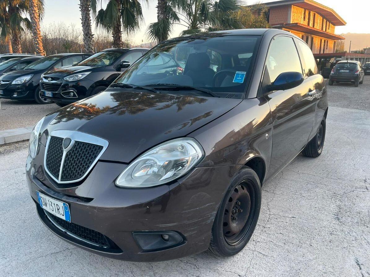 Lancia Ypsilon 1.2 Oro