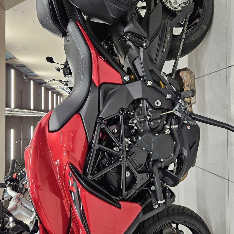 MV Agusta Turismo Veloce 800 R - 2024