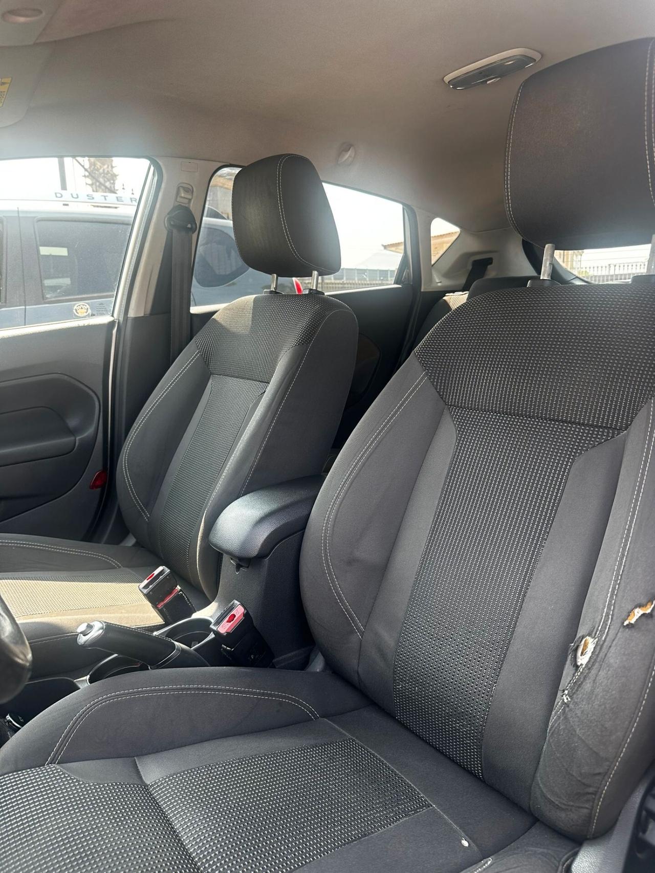 Ford Fiesta 1.5 TDCi 75CV 5 porte Black & White Edition
