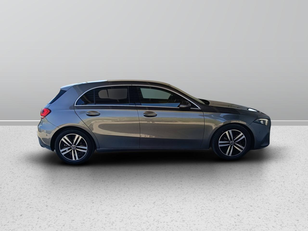 Mercedes-Benz Classe A - W177 2018 - A 180 d Sport auto