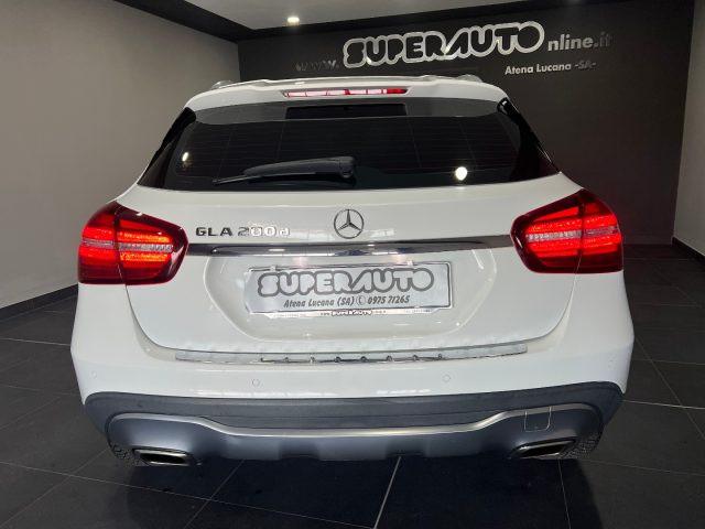 MERCEDES-BENZ GLA 200 d Automatic Sport