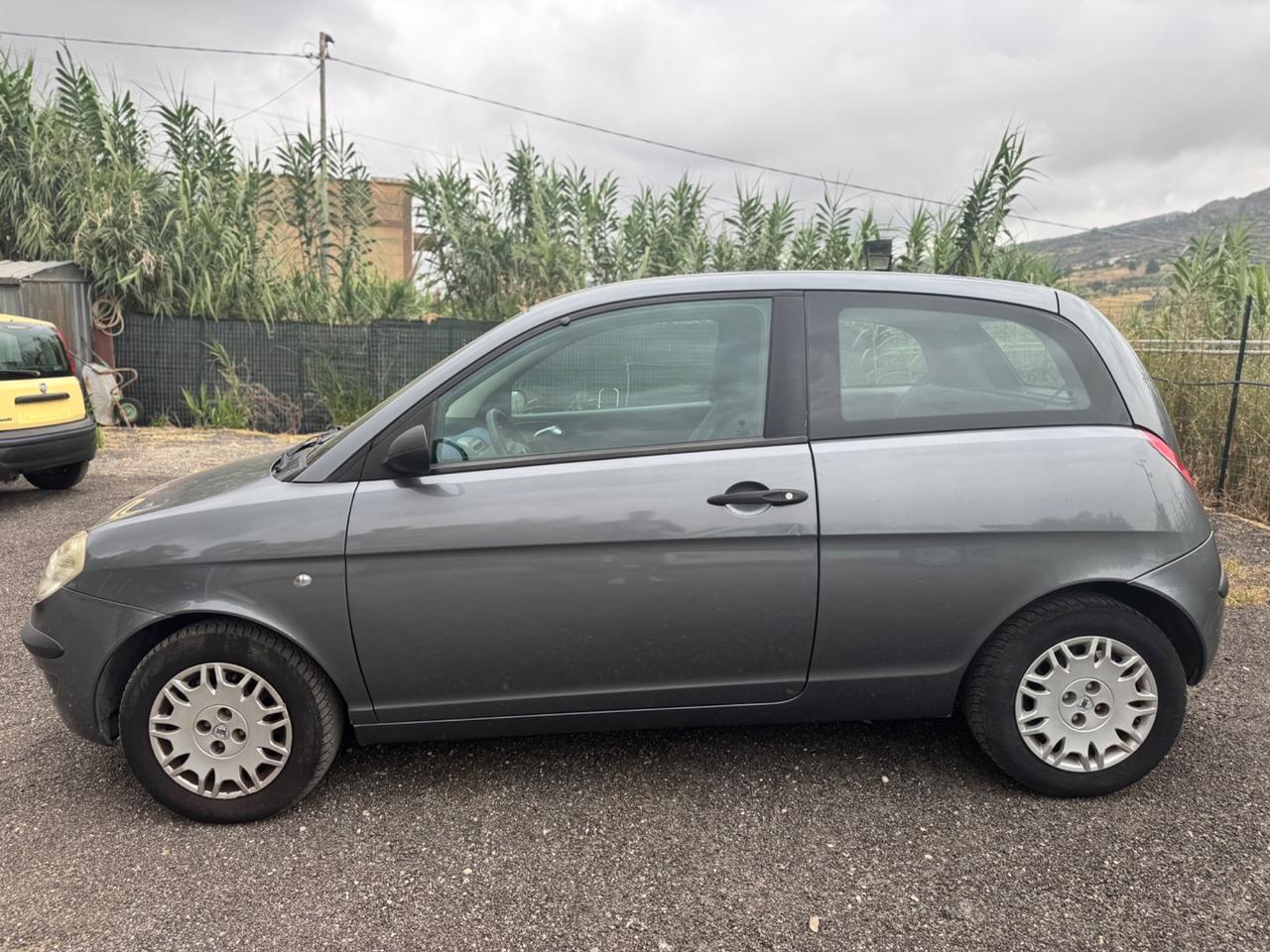 Lancia Ypsilon 1.2 16V Argento