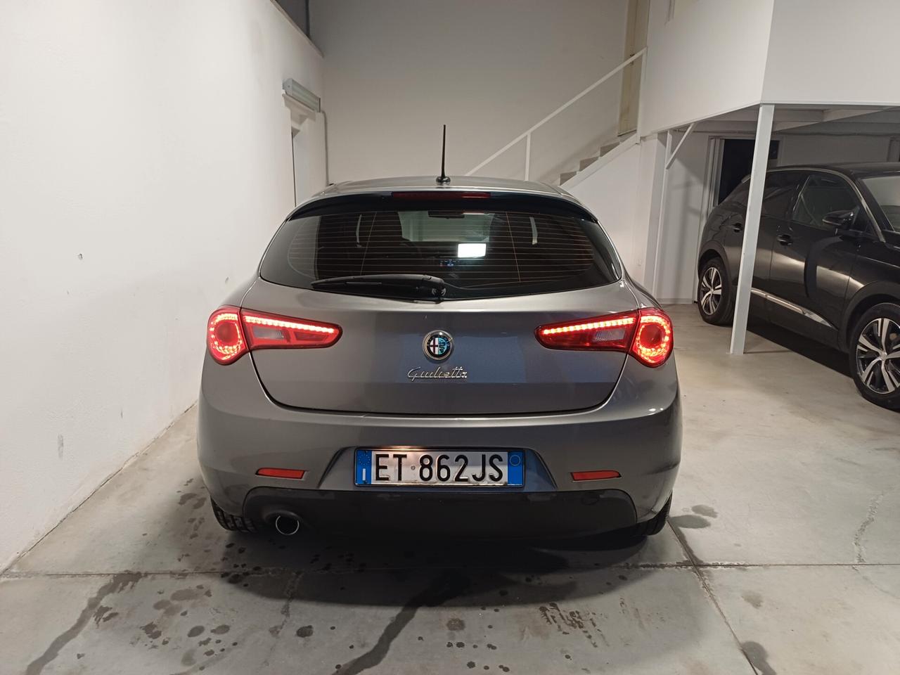 Alfa Romeo Giulietta 1.6 JTDm-2 105 CV Distinctive