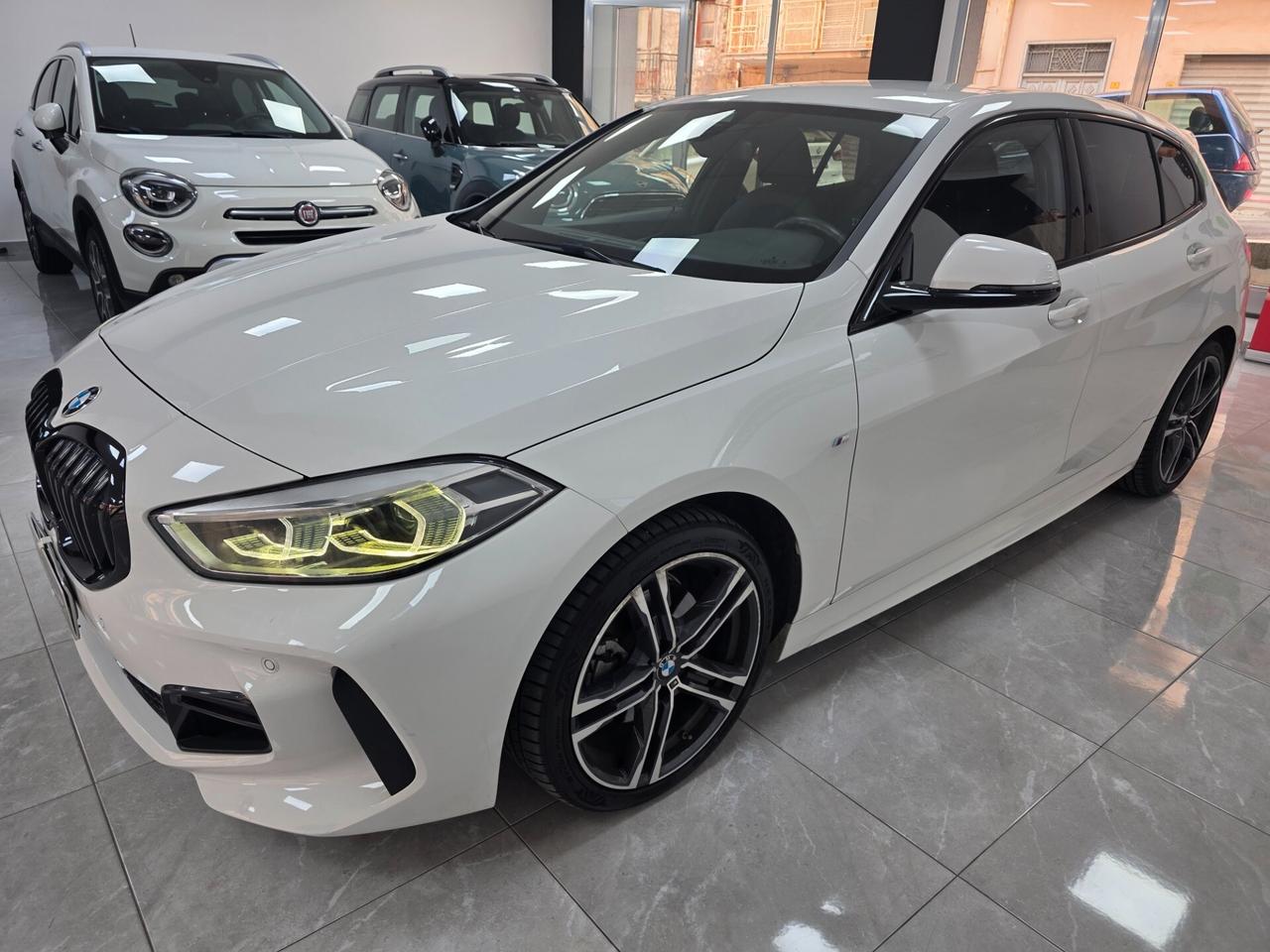 Bmw 116 116d 5p. Msport