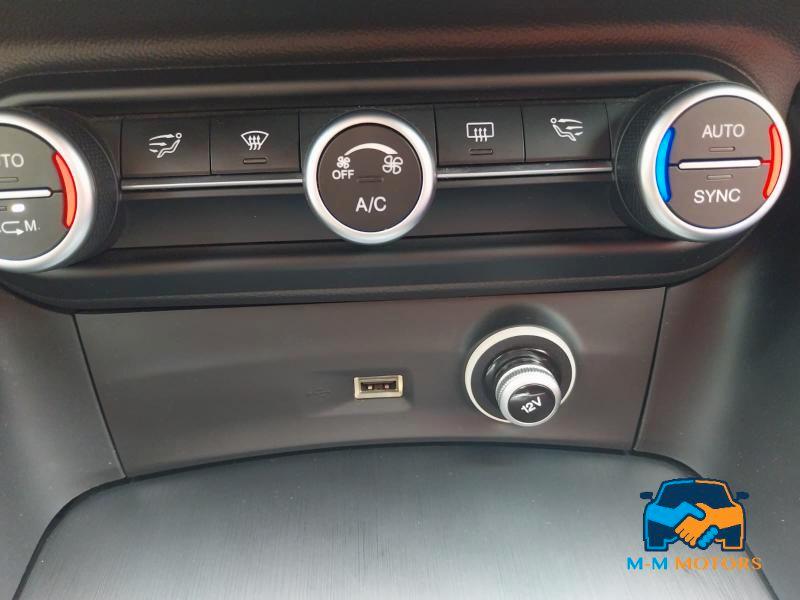 Alfa Romeo Stelvio 2.2 t Business rwd 180cv auto