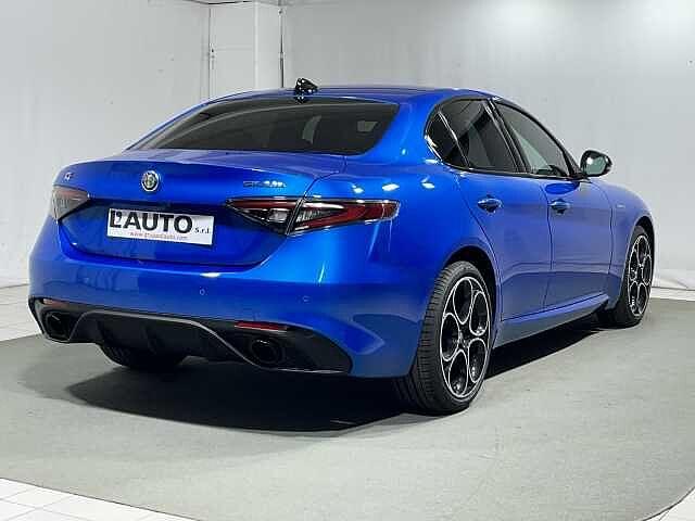 Alfa Romeo Giulia 2.2 Turbodiesel 210 CV AT8 AWD Q4 Veloce