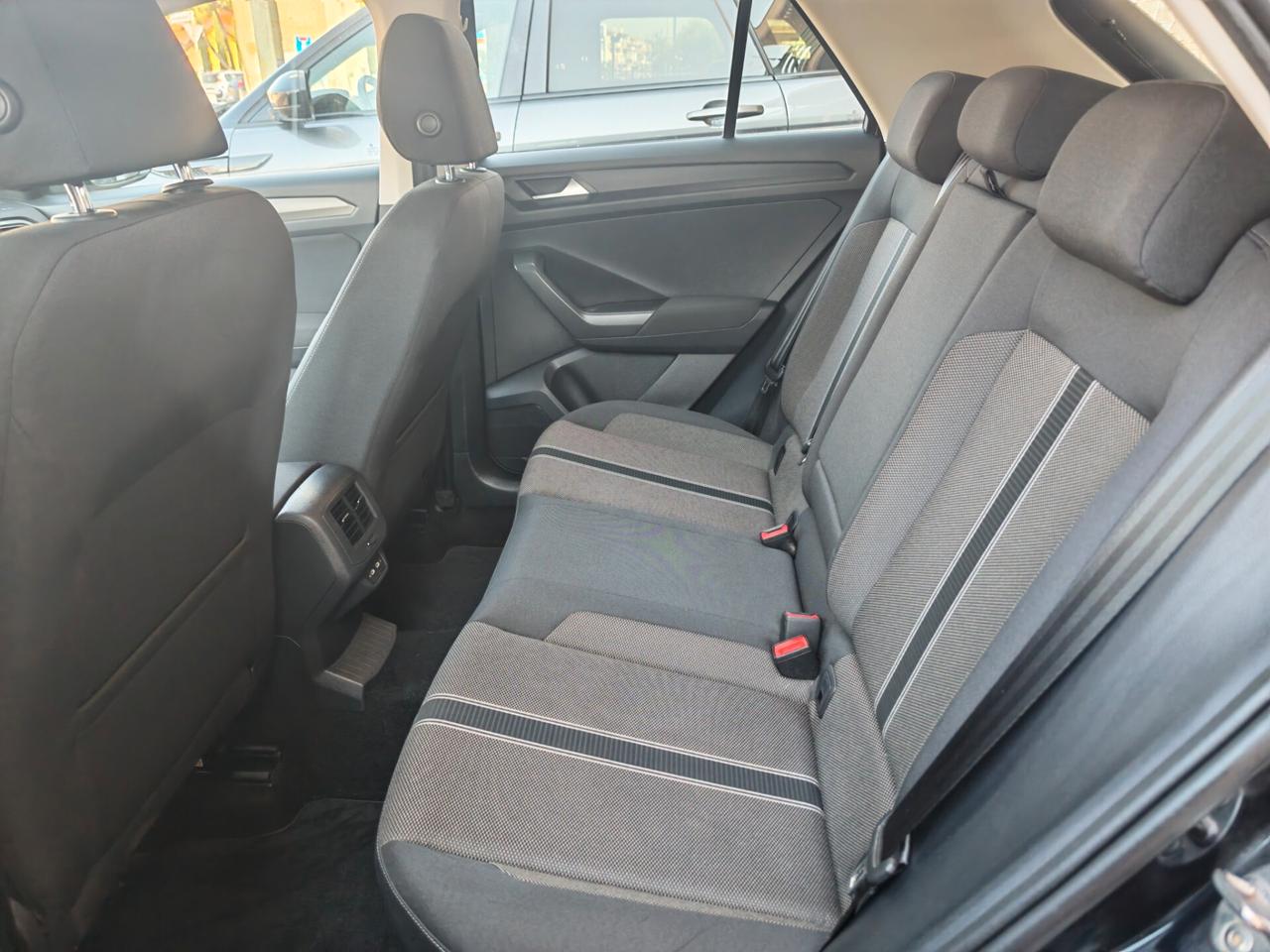 Volkswagen T-Roc 2.0 TDI SCR Business BlueMotion Technology