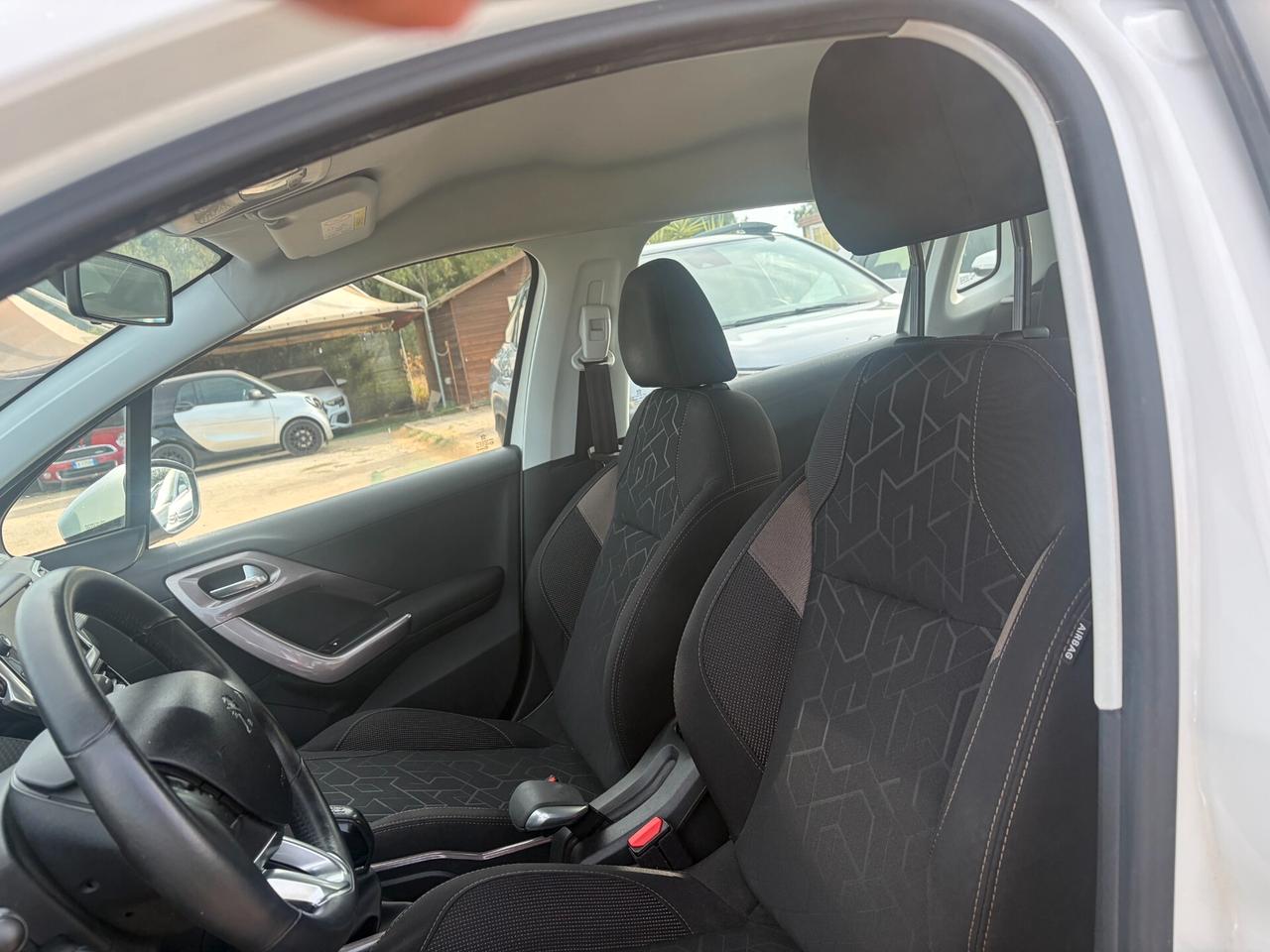 PEUGEOT 2008 1.6 BLUEHDI 75CV 77.000KM UNICOPROPRIETARIO