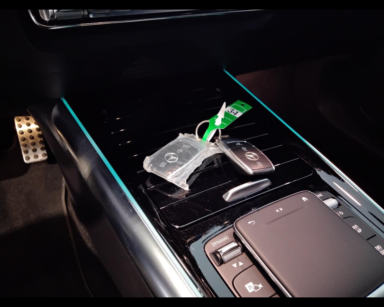 Mercedes-Benz GLA-H247 2020 - GLA 180 d Premium auto