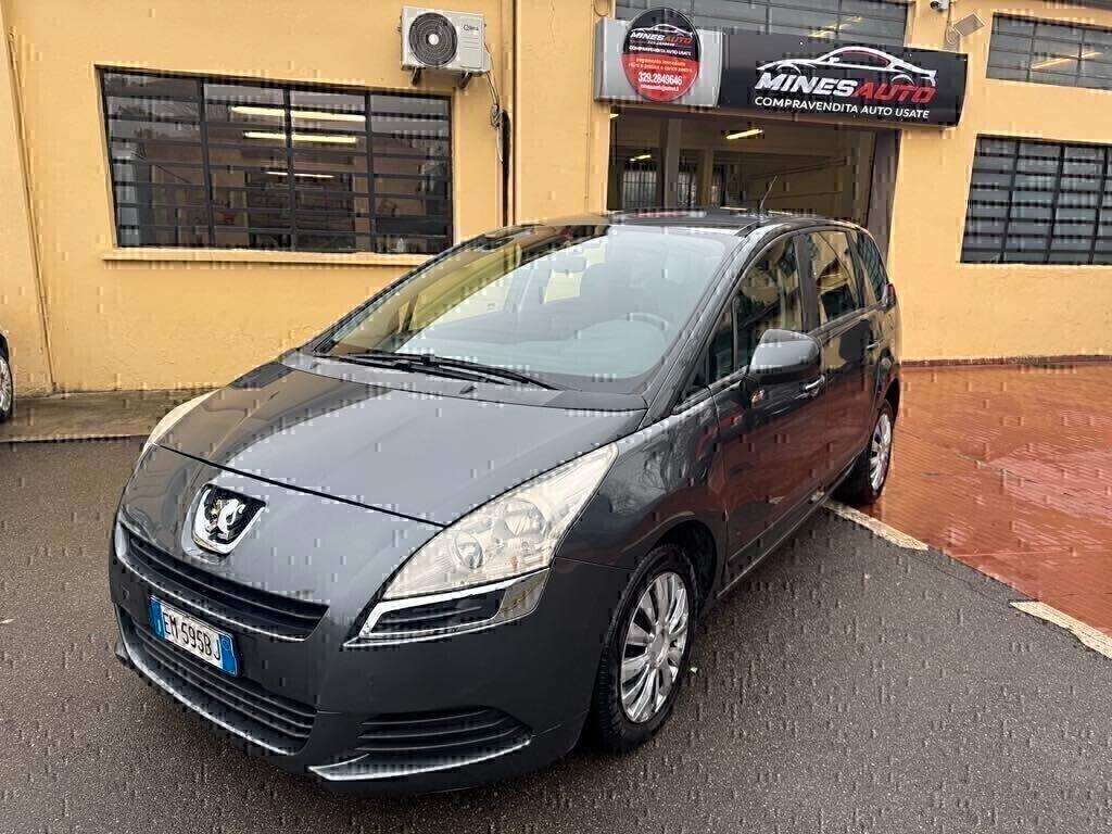 Peugeot 5008 1.6 Diesel Anno 2012