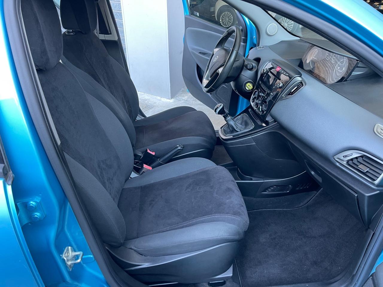 Lancia Ypsilon 1.3 MJT 16V 95 CV 5 porte S&S Elefantino