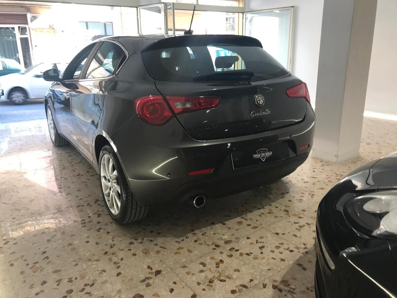 Alfa Romeo Giulietta 1.6 JTDm-2 105 CV Distinctive