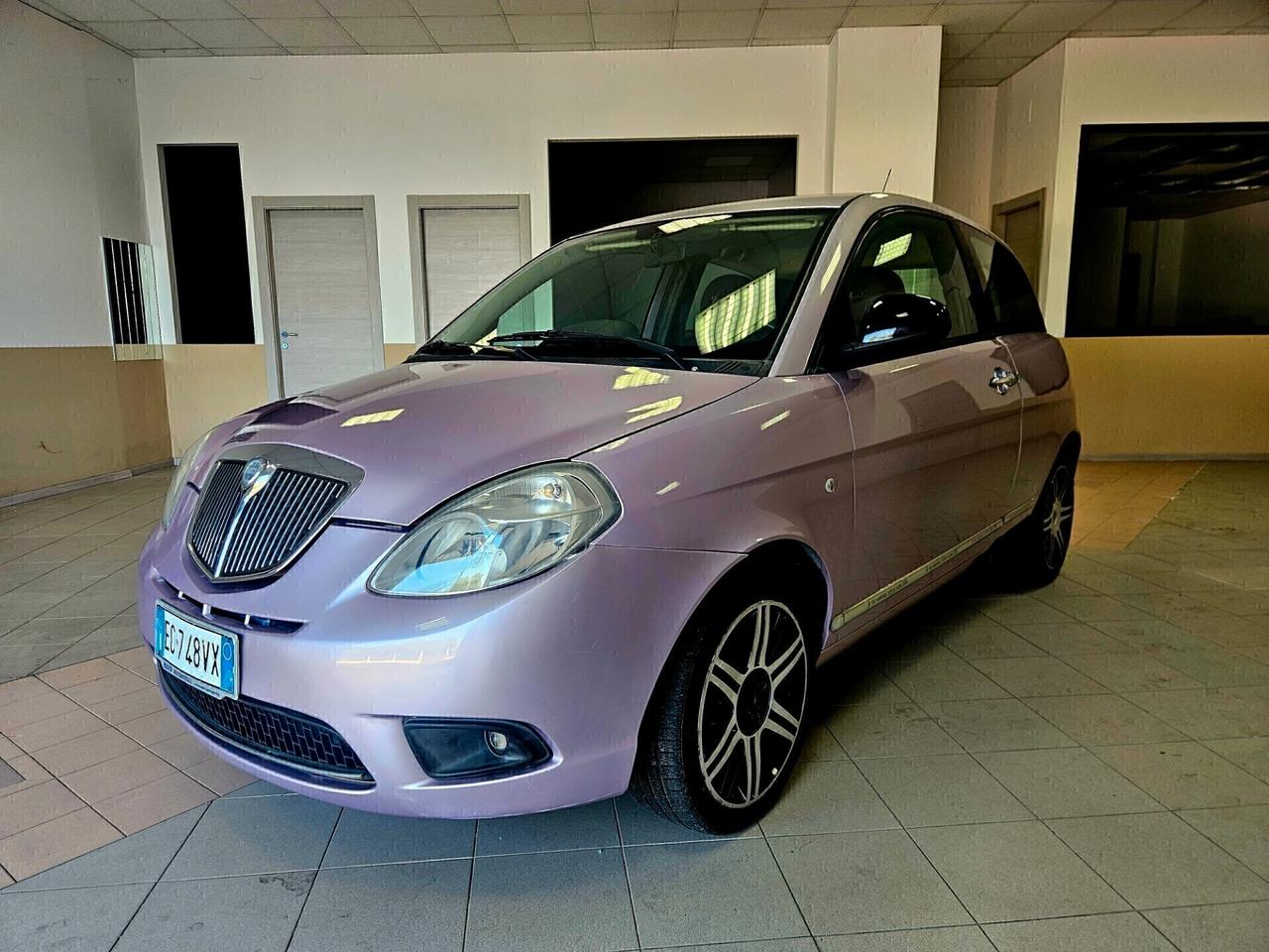 Lancia Ypsilon 1.3 MJT 75 CV Elle