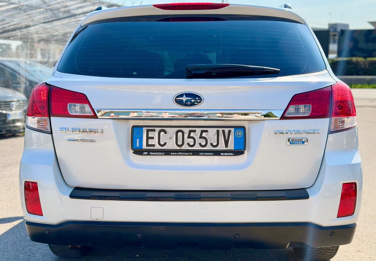 Subaru OUTBACK 2.0D 4*4 GARANZIA 12 mesi ! ! !