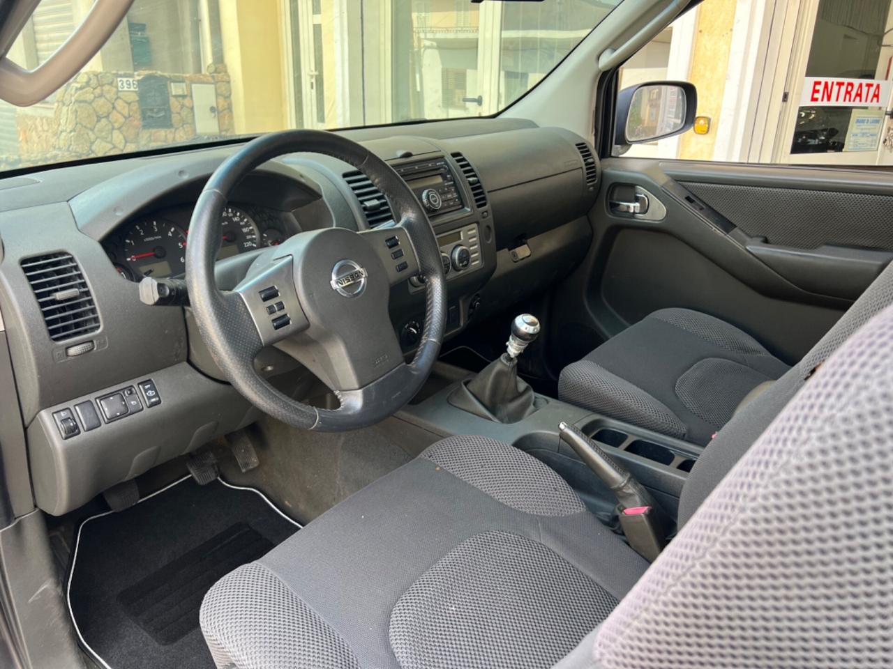 Nissan Navara 2.5 dCi 2 porte King Cab XE