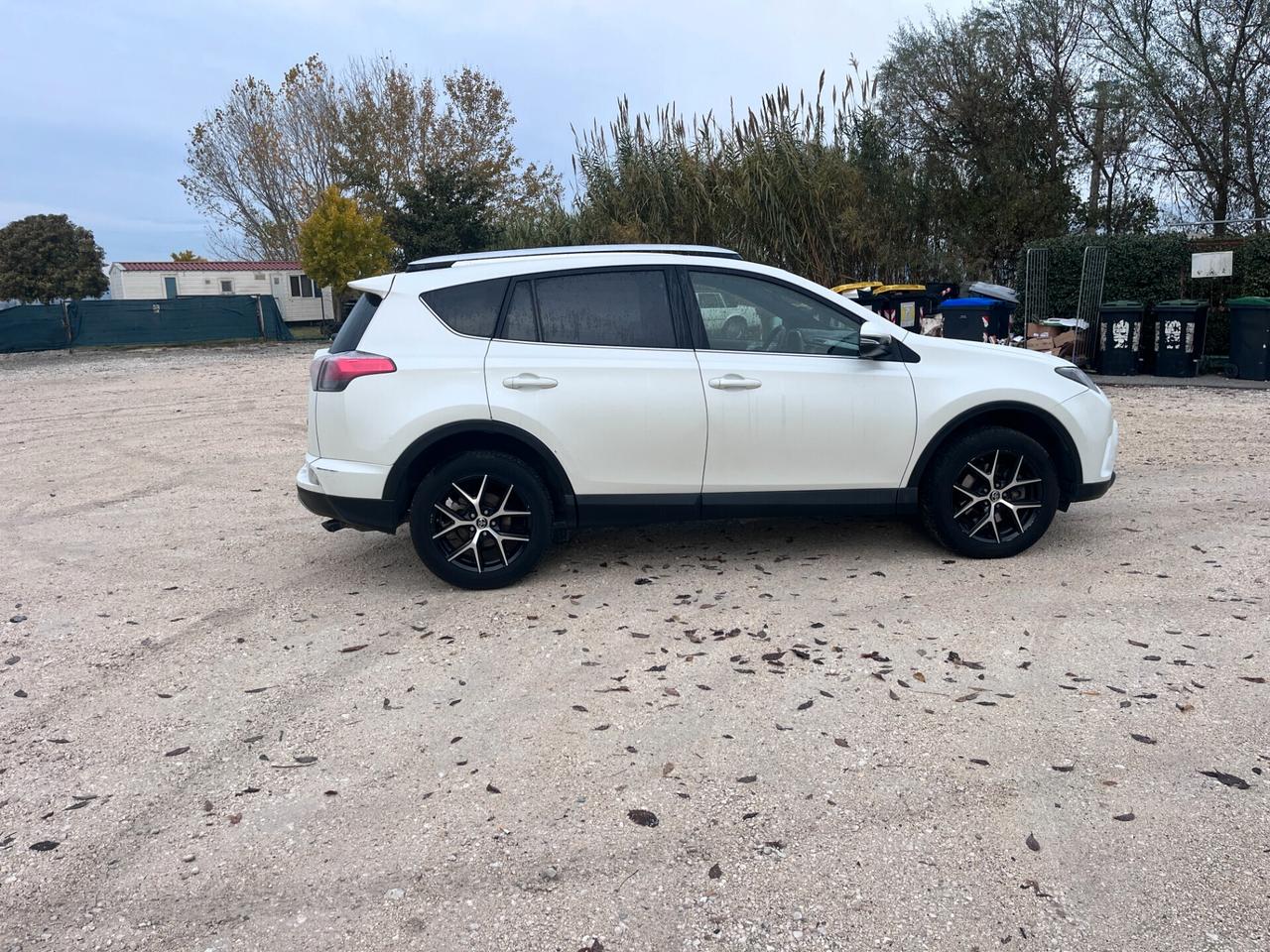 Toyota RAV 4 RAV4 2.0 D-4D 2WD Active