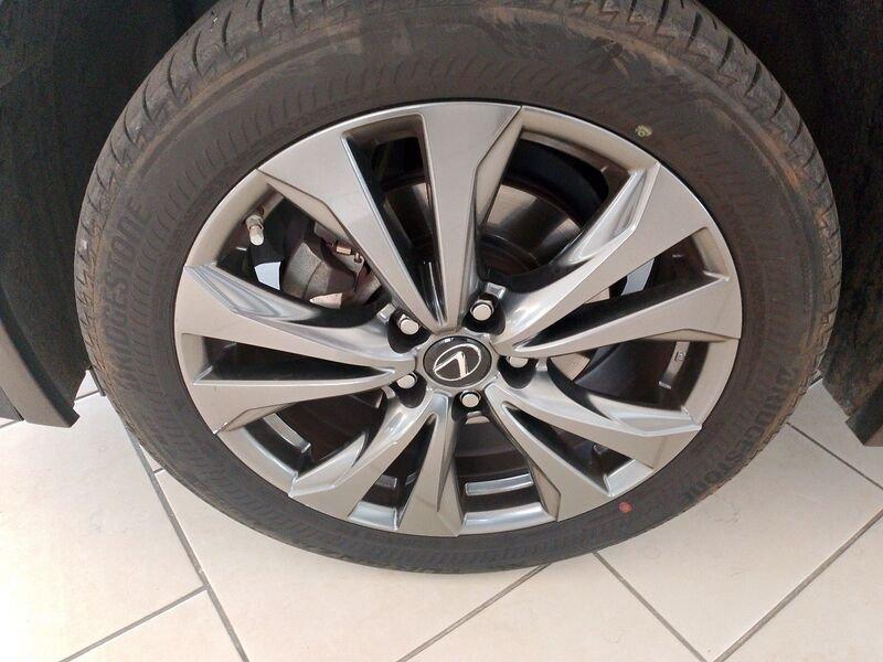 Lexus UX 250h F Sport