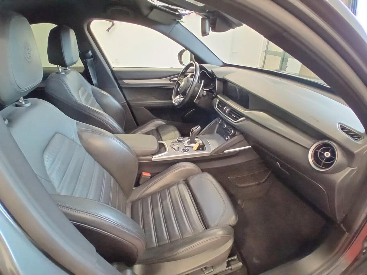 Alfa Romeo Stelvio 2.2 Turbodiesel 210 CV AT8 Q4 Veloce